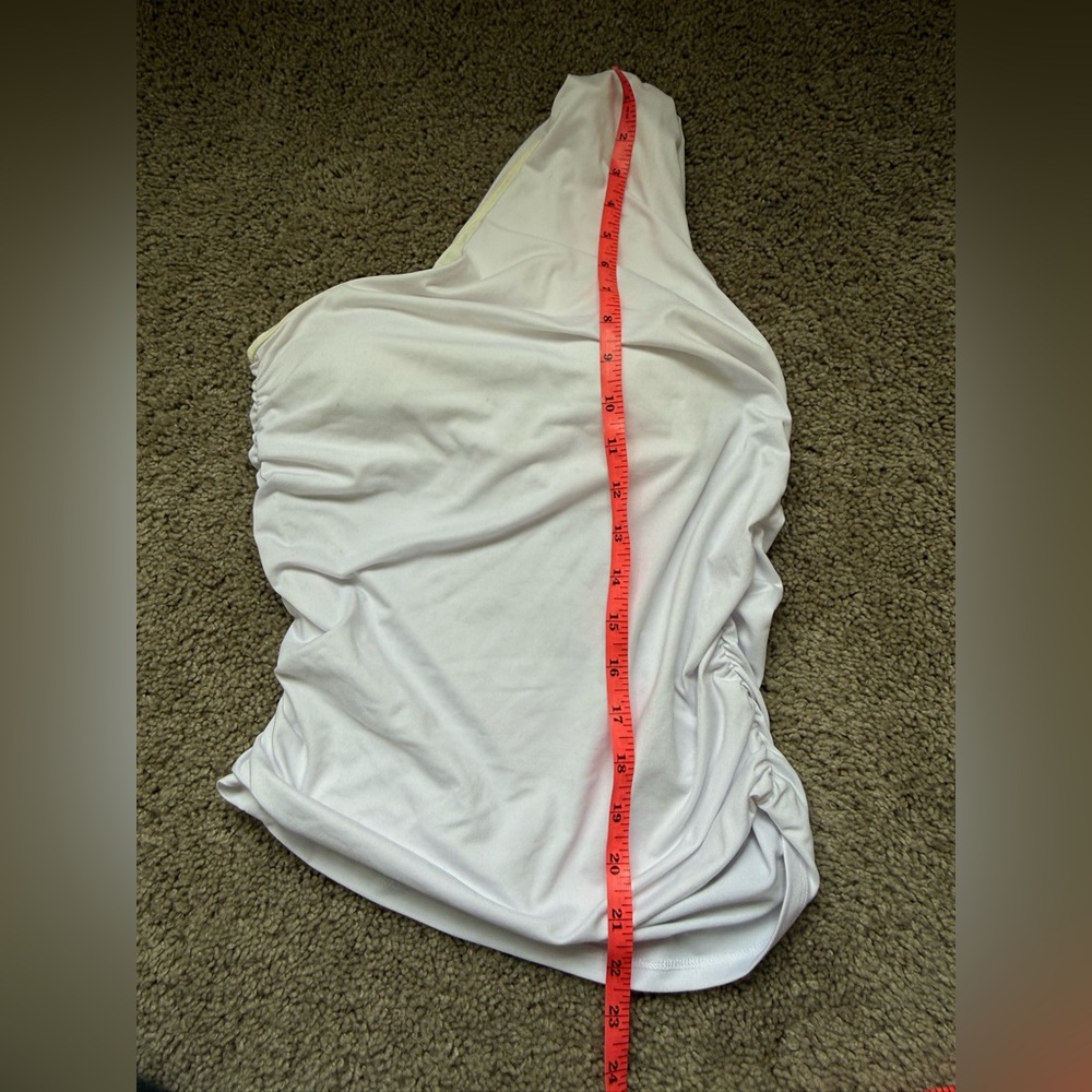 Klassy Network one shoulder white top small - Picture 3 of 5